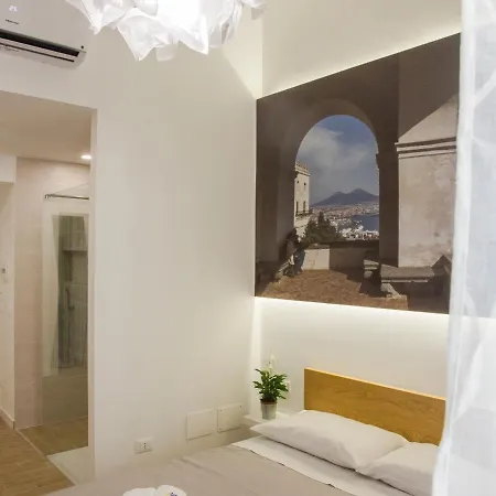 Napolinn Bed & Breakfast 4*