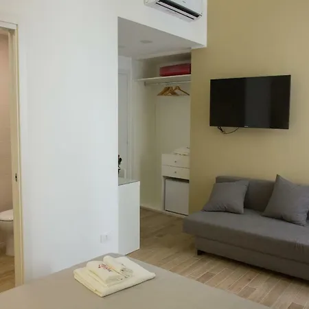 Napolinn Bed & Breakfast 4*