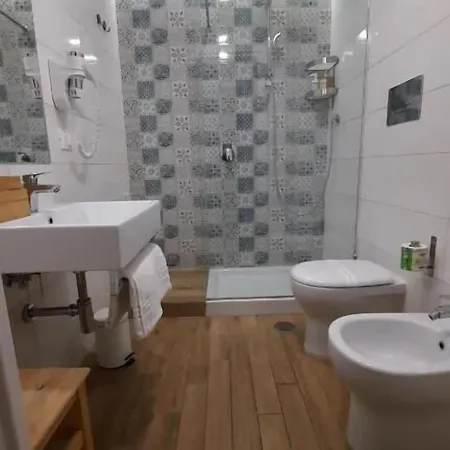 Napolinn 3* Nápoly