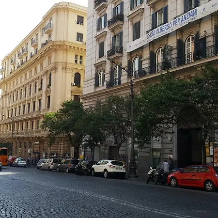 Napolinn 3* Nápoly